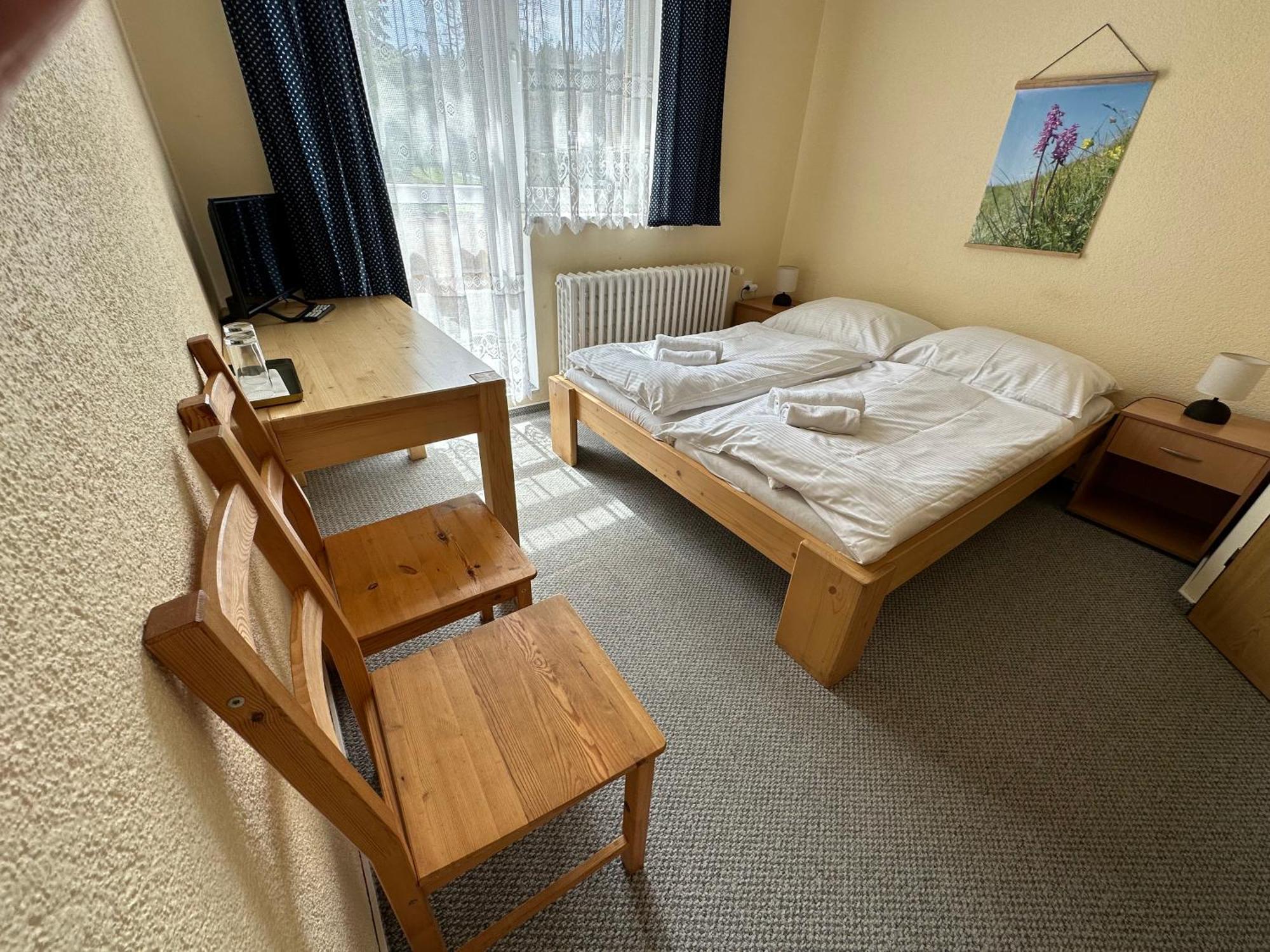 Horsky Hotel Kycerka Velké Karlovice Zewnętrze zdjęcie
